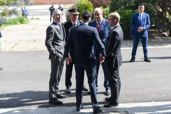 La Justicia condena a la Dirección General de la Policía a indemnizar a un policía por el uso del uniforme de paisano.