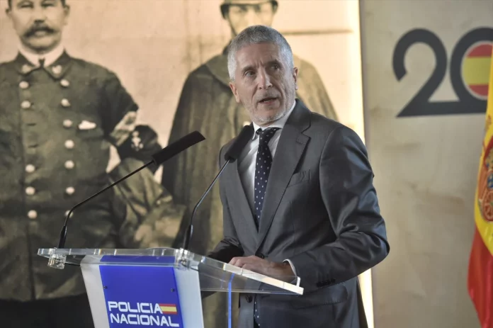 Los policías exigen a Marlaska medidas para atajar los contagios de la viruela del mono