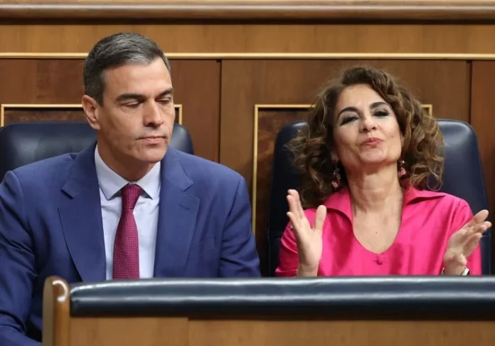 Montero y Sánchez avalan ahora el pacto singular en Cataluña