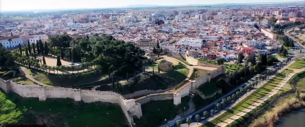 La gran muralla de España que se parece a la China: es toda una locura 3 Moncloa muralla espana 2 Moncloa