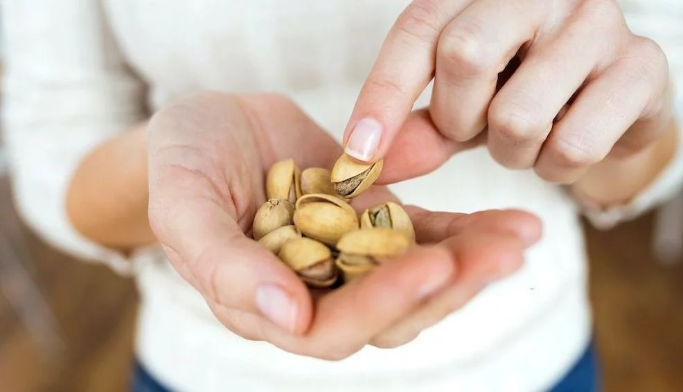El riesgo para la salud de tus riñones al consumir demasiados pistachos 2 Moncloa ¿Debemos dejar de comer pistachos para cuidar la salud de los riñones?