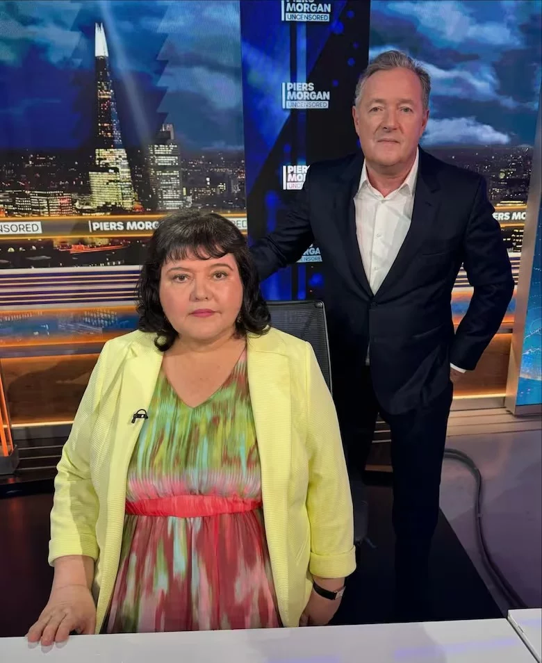 La verdadera Martha de "Mi reno de peluche" otorgó una entrevista en tv y causó polémica: "Gadd es psicótico" 1 Moncloa Por qué Fiona Harvey, la verdadera Martha de "Mi reno de peluche" decidió romper el silencio