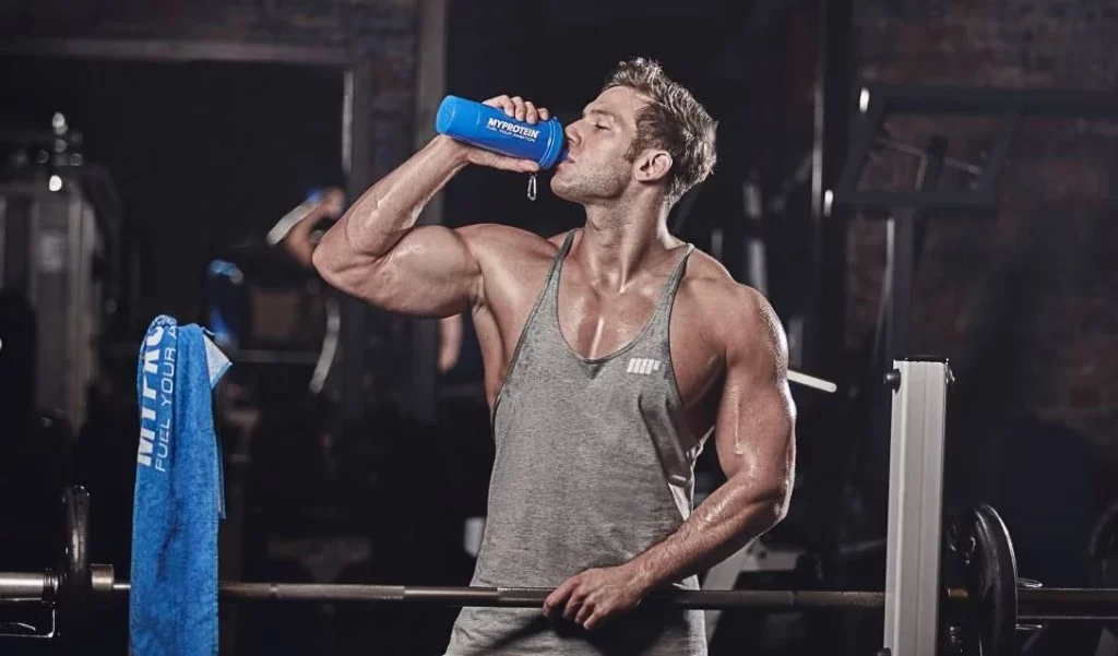 La manera correcta de tomar tu proteína para incrementar masa muscular 1 Moncloa Así debes tomar tu suplemento de proteína