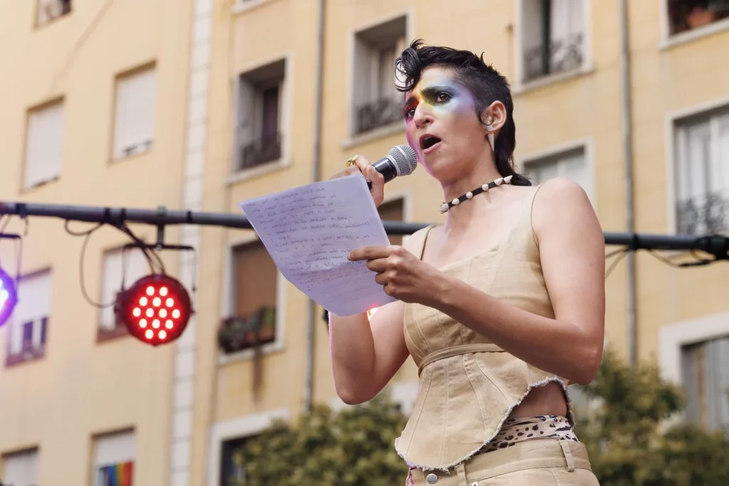 El día que Alba Flores defendió a Itziar Ituño y empeoró la polémica 2 Moncloa Qué dijo Alba Flores de Itziar Ituño