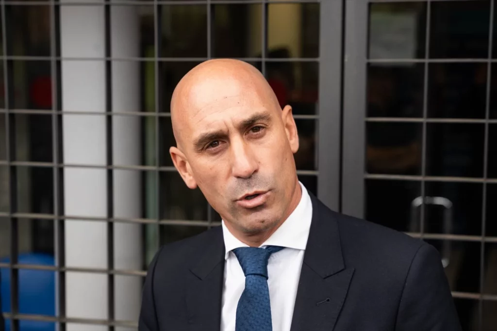 rfef luis rubiales ofrece declaraciones medios salida declarar 1 Moncloa