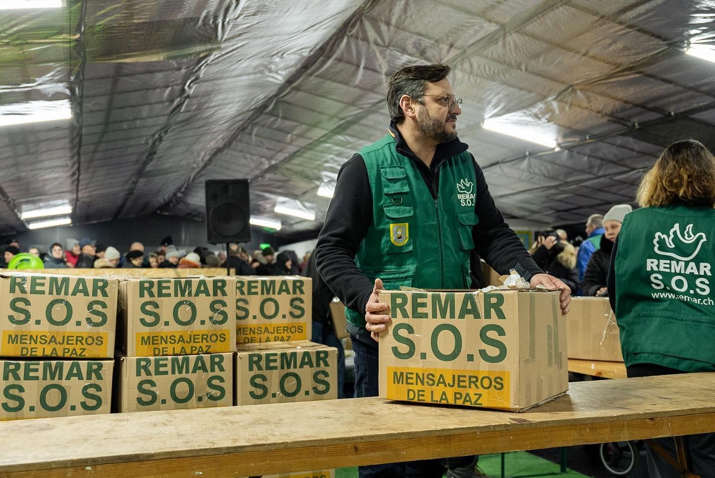 REMAR SOS reparte 3 millones de platos de comida en un mundo en crisis, combatiendo el hambre y la guerra 1 Moncloa REMAR SOS reparte 3 millones de platos de comida en un mundo en crisis, combatiendo el hambre y la guerra