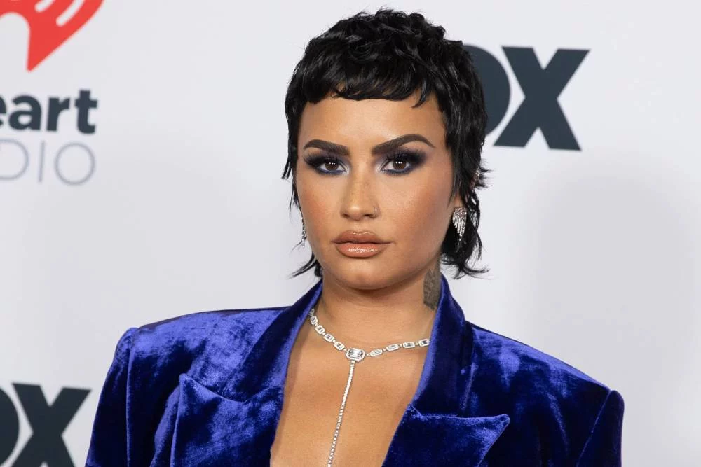 Revelan el momento paranormal en el concierto de Taylor Swift 1 Moncloa Como Taylor Swift: el concierto paranormal de Demi Lovato