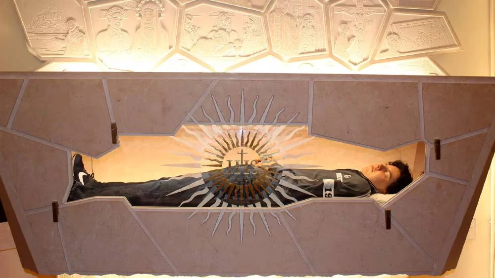 Cuál es el misterio que rodea al cuerpo del santo millennial, el más joven que está en el Vaticano 1 Moncloa Cuál es la historia del santo millennial