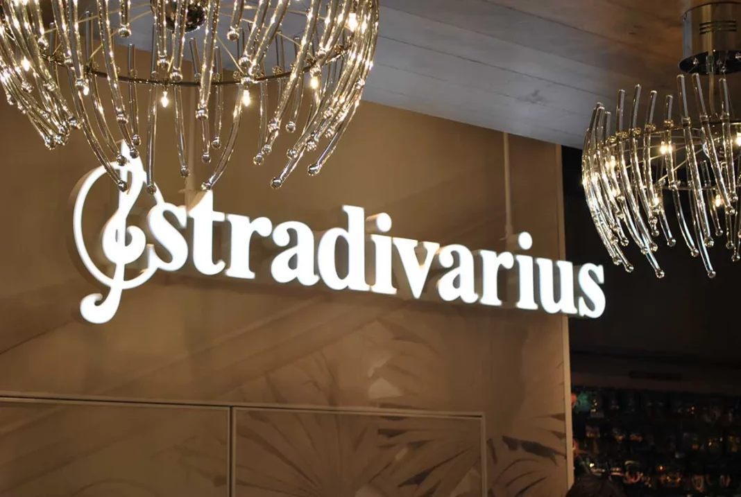 ¡Transpórtate a la época de Bridgerton! El vestido de Stradivarius que arrasa por su elegancia