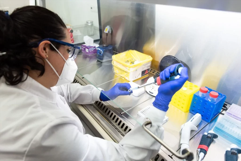 Nuevo virus H5N2 pone en vilo al mundo: esto se sabe 2 Moncloa Está en estudio el virus H5N2