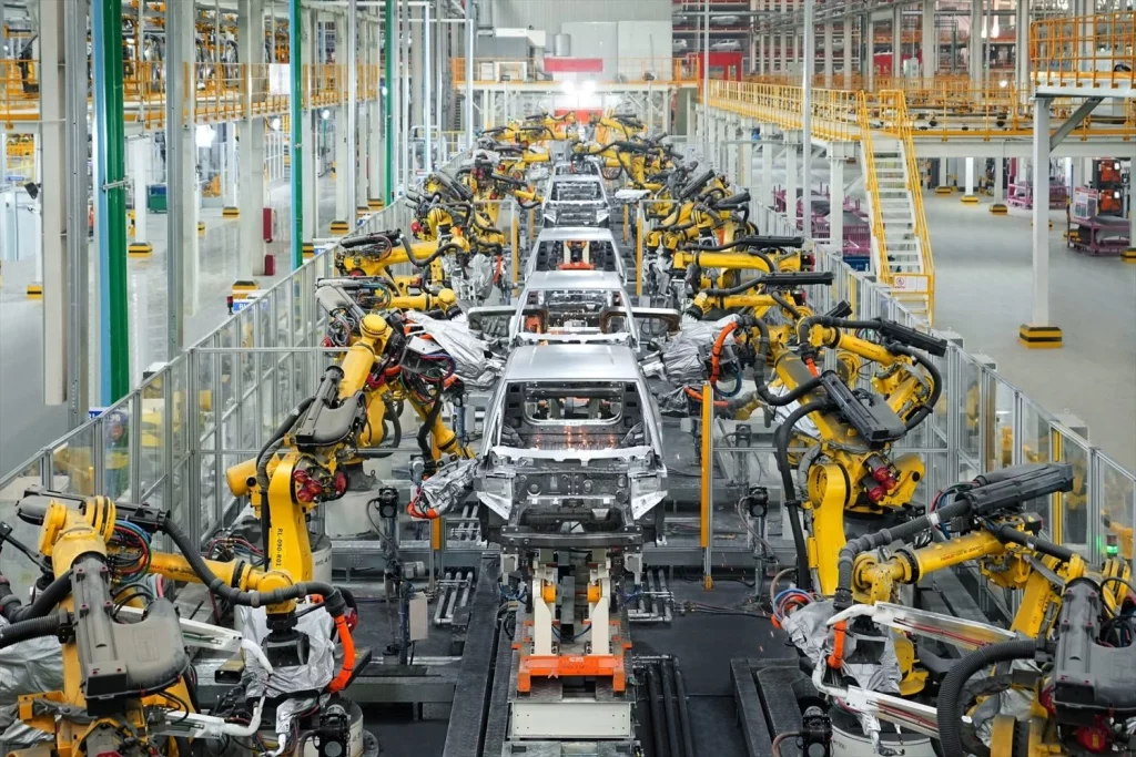 La gran 'amenaza' de la Unión Europea a China 2 Moncloa EuropaPress 5652535 fabrica coches byd Moncloa