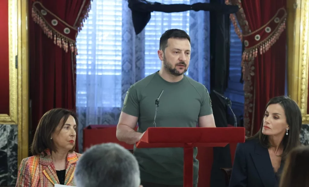 La decisión de Berlín y Washington que celebra Ucrania, pero que Rusia ve con ‘malos ojos’ 2 Moncloa EuropaPress 5991237 presidente ucrania volodimir zelenski interviene llegada aeropuerto adolfo Moncloa