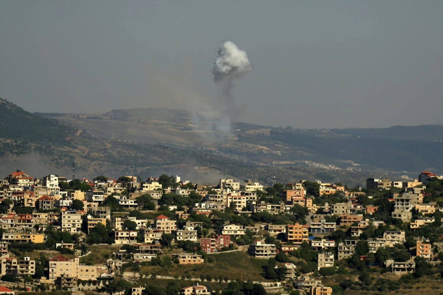 EuropaPress_6009418_bombardeo_israeli_libano