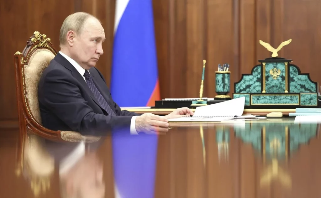 Putin hizo contundente advertencia que pone en alarma a Occidente 1 Moncloa EuropaPress 6011247 may 31 2024 moscow moscow oblast russia russian president vladimir putin Moncloa