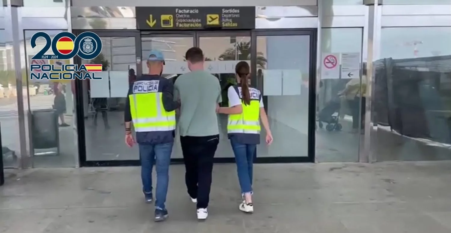 El detenido en Palma de Mallorca quería salir del país.