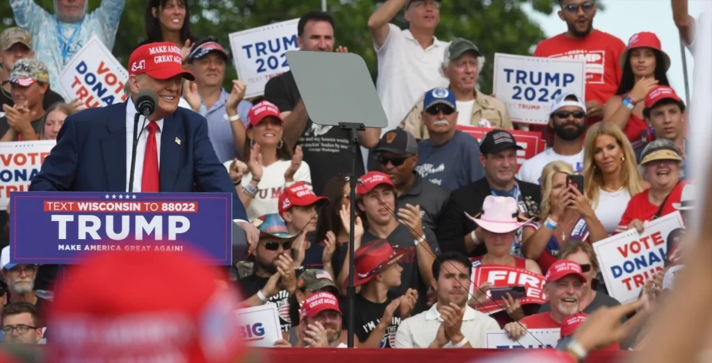 ¿Puede ser elegido Trump presidente de EE.UU. tras ser declarado culpable de 34 delitos? 2 Moncloa EuropaPress 6040317 18 june 2024 us racine former us president donald trump speaks during Moncloa