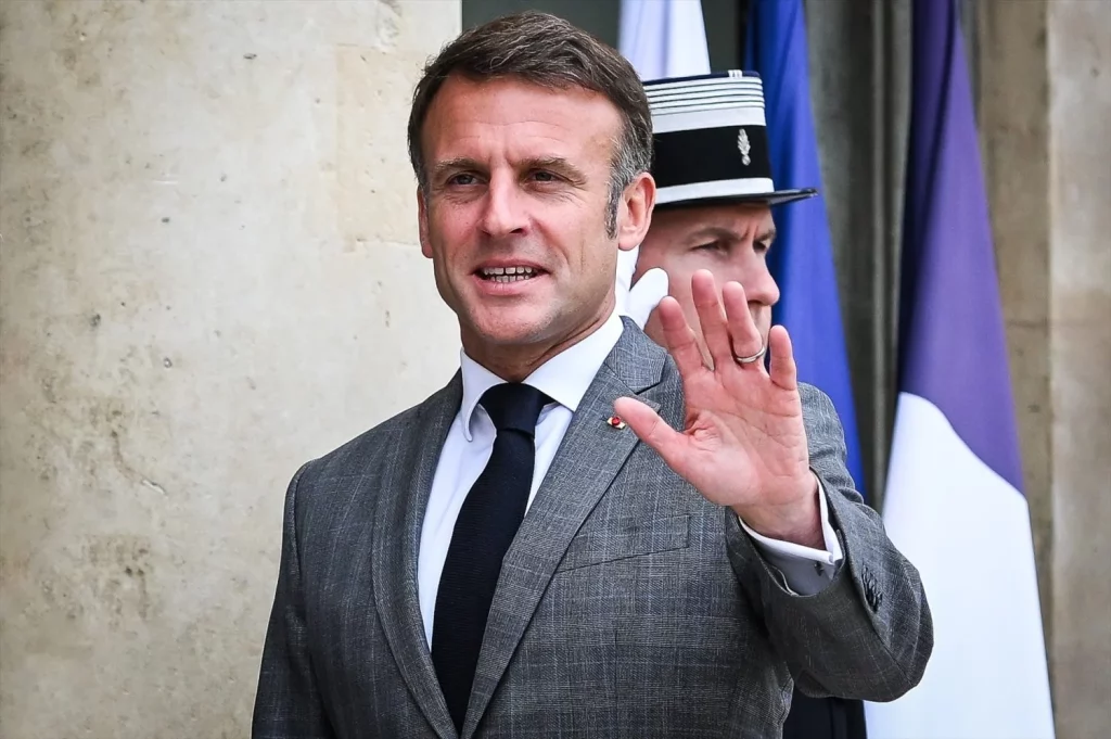 Macron advierte de que Francia está abocada a una guerra civil si gana alguno de los partidos extremistas 1 Moncloa Presidente de Francia, Macron