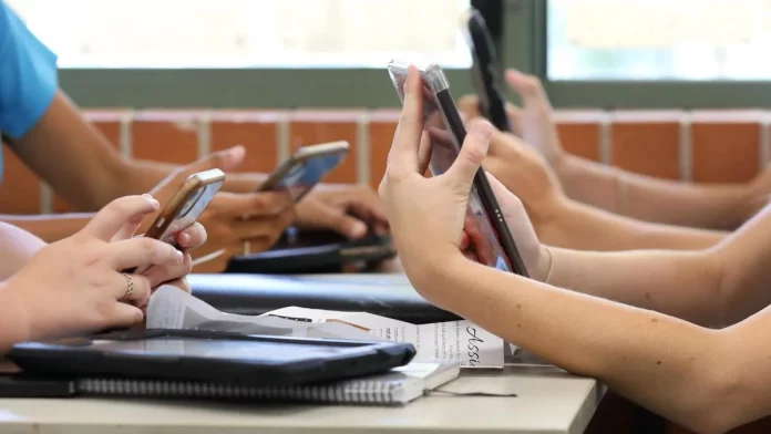 Google Fotos te ayuda a borrar a tu expareja de las fotos usando IA