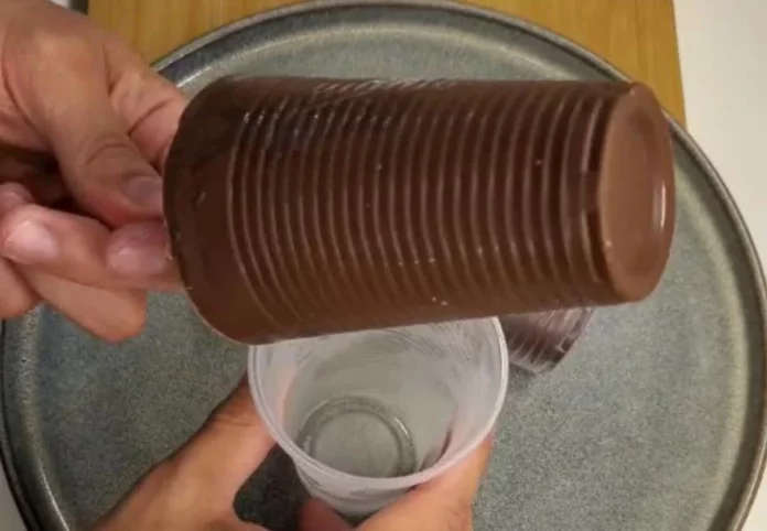 Helado de chocolate casero al instante: ¡sin molde, sin máquina, puro sabor!