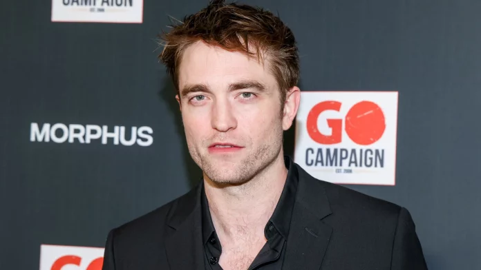 Robert Pattinson no es el único, otras 3 estrellas con las adicciones legales más curiosas