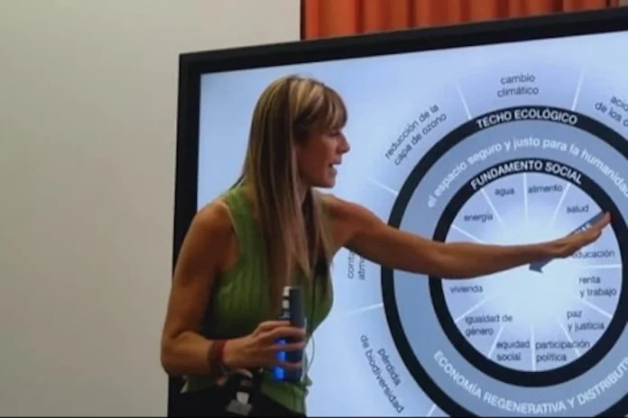 Begoña Gómez, en una de las clases en la Universidad Complutense de Madrid