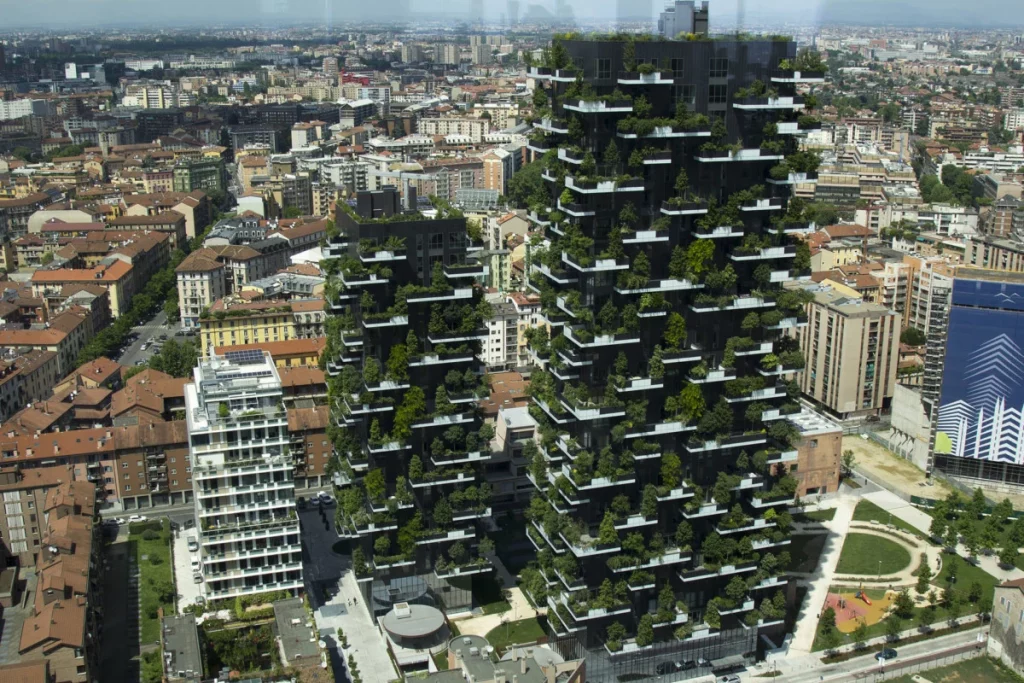 Descubre la nueva maravilla China: el edificio de selva 1 Moncloa Una maravilla en Milán: el bosque vertical de Italia y las diferencias con China