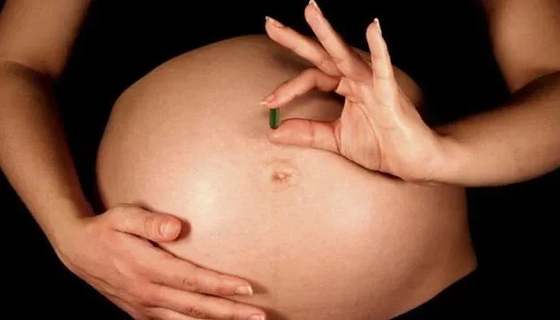 ¿Comer la placenta tras el parto es seguro? Descubre lo que dice la ciencia
