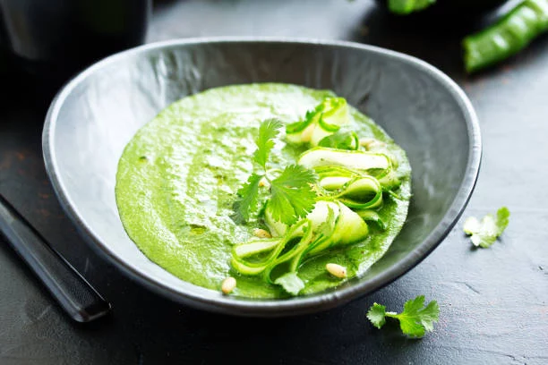 Gazpacho en 3 minutos: El secreto para un almuerzo ligero y proteico