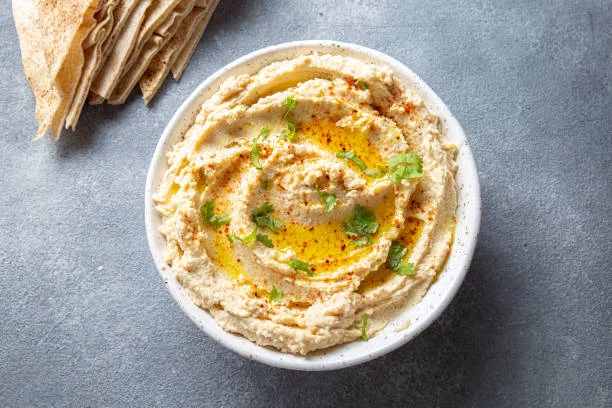 Cómo hacer el hummus de garbanzos perfecto en 3 pasos