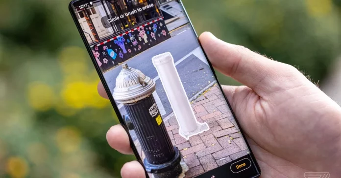 Si tienes un iPhone, ahora puedes eliminar personas en las imágenes con la herramienta especial de Google
