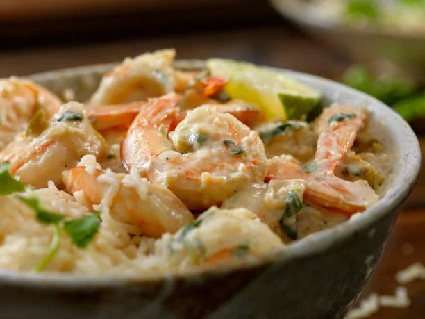 Ensalada de patatas y gambones: listo en un santiamén para disfrutar al sol