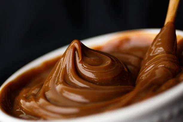 Mil hojas de chocolate blanco, dulce de leche y Oreo: el postre de ensueño que es viral 2 Moncloa Una receta para principiantes y expertos por igual