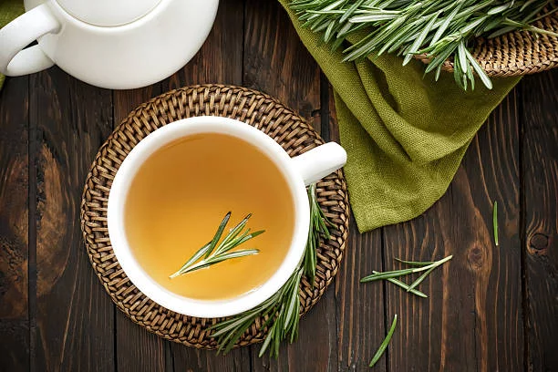 Cómo beber esta infusión para aliviar la migraña