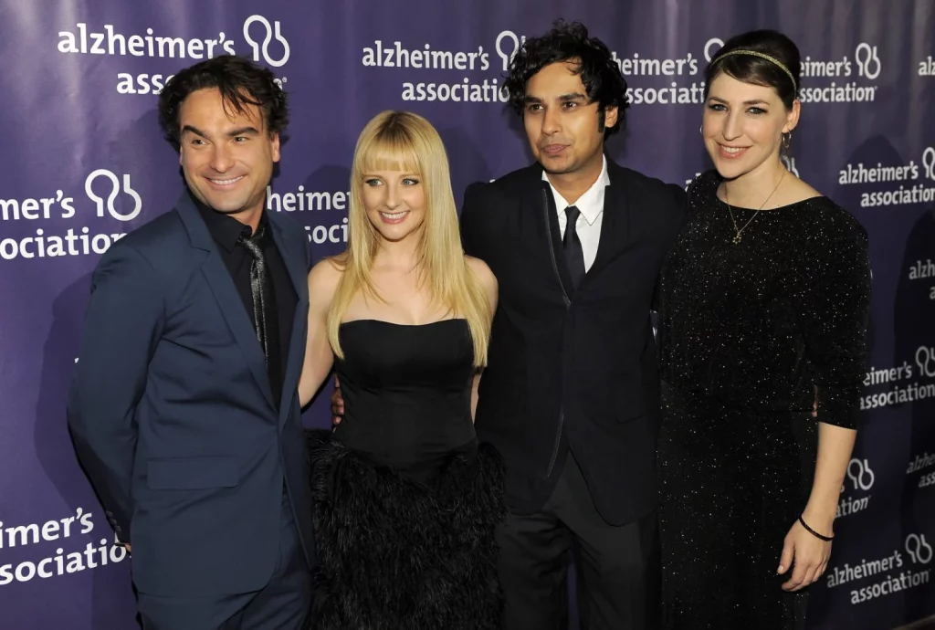 Melissa Rauch cuenta cómo una 'escena íntima' en The Big Bang Theory la marcó por años 2 Moncloa La actualidad de Melissa Rauch en la actuación tras 'The big bang theory'