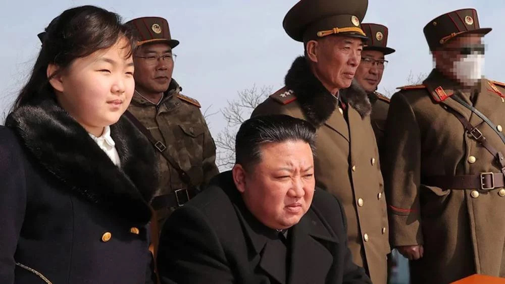 3 productos que jamás podrás comprar en Corea del Norte ¡Y tú los usas todos los días! 1 Moncloa Las prohibiciones más absurdas en Corea del Norte