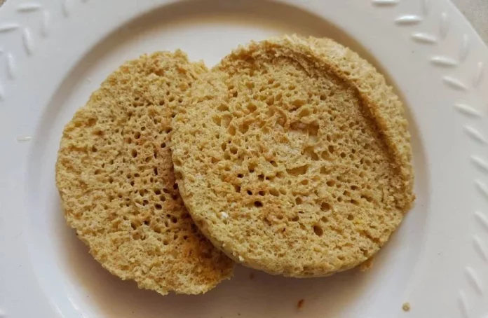 Pan saludable en microondas: receta casera con solo 3 ingredientes