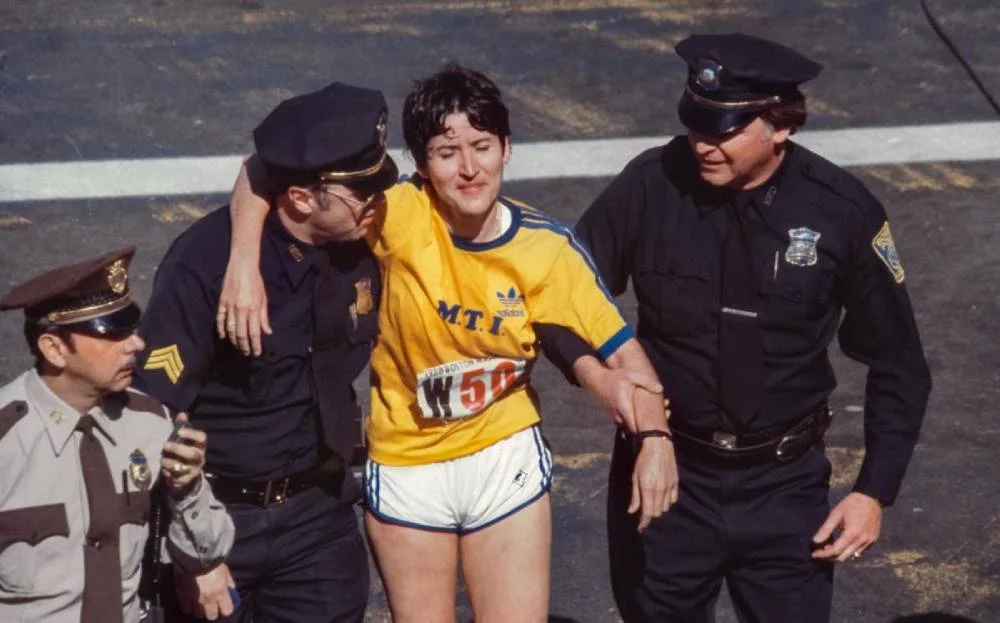 Descubren a un maratonista haciendo trampa con un método sacado de ciencia ficción 1 Moncloa Un maratonista en metro y un boxeador con yeso: deportistas que hicieron trampa