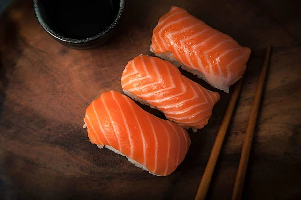 Sushi fácil y rápido con esta receta viral para 12 piezas