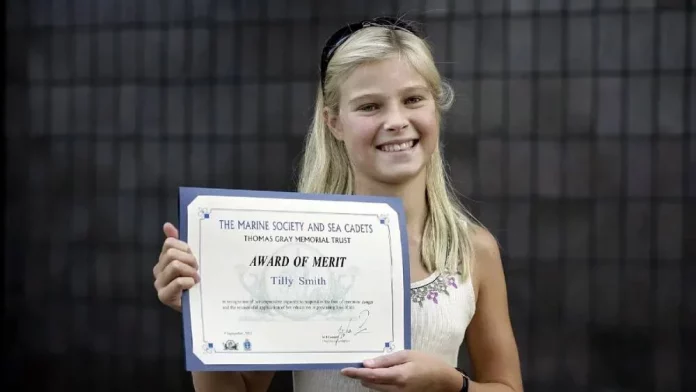 Estudiante predice el mayor tsunami de la historia gracias a señales de la marea