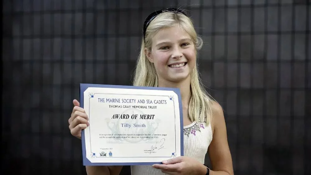 Estudiante predice el mayor tsunami de la historia gracias a señales de la marea