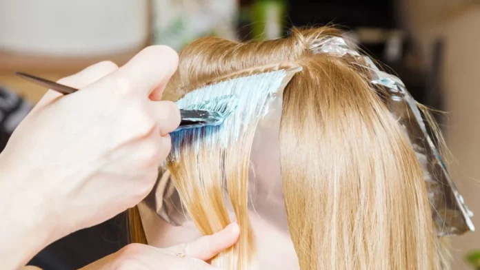 El producto estrella de Mercadona que elimina las canas en un paso y causa sensación