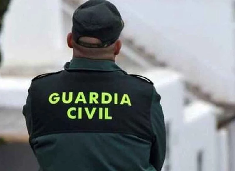 EXTORSIÓN Y AMENAZAS