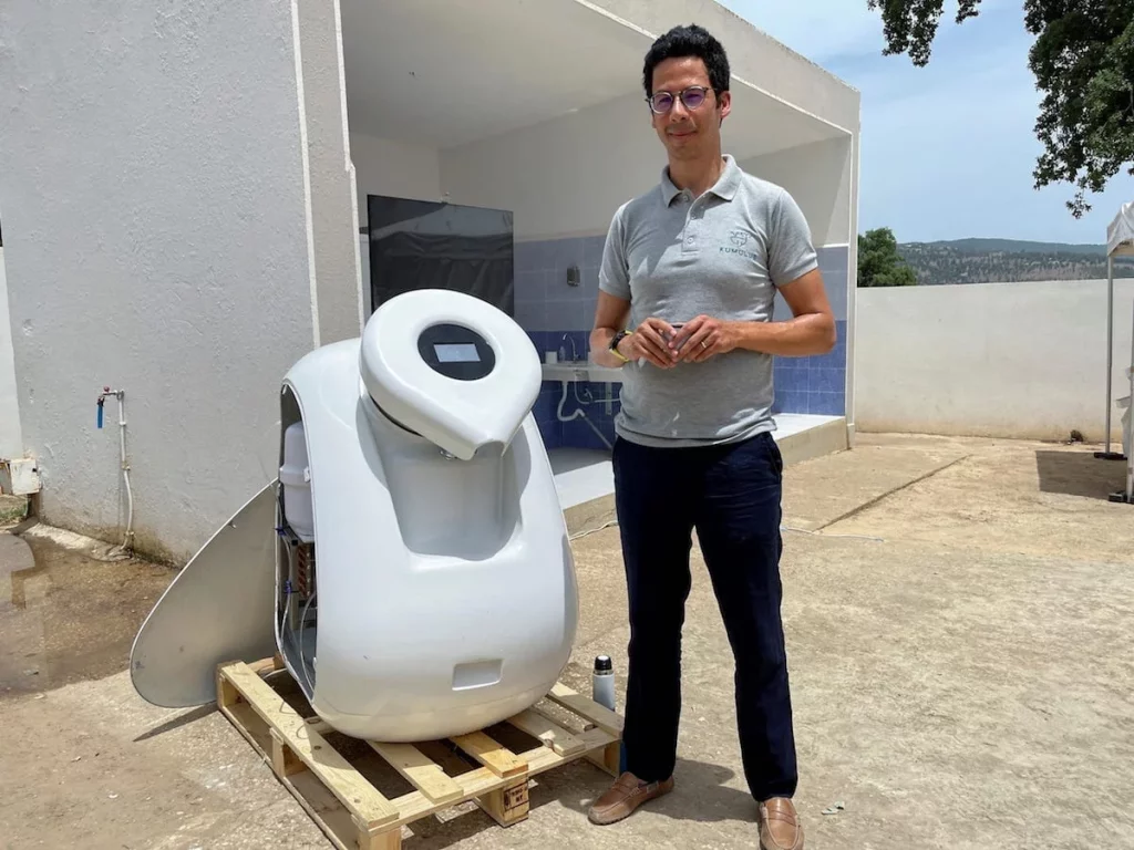 Di adiós al agua embotellada con este aparato que saca 30 litros de agua del aire 2 Moncloa Así funciona este dispositivo