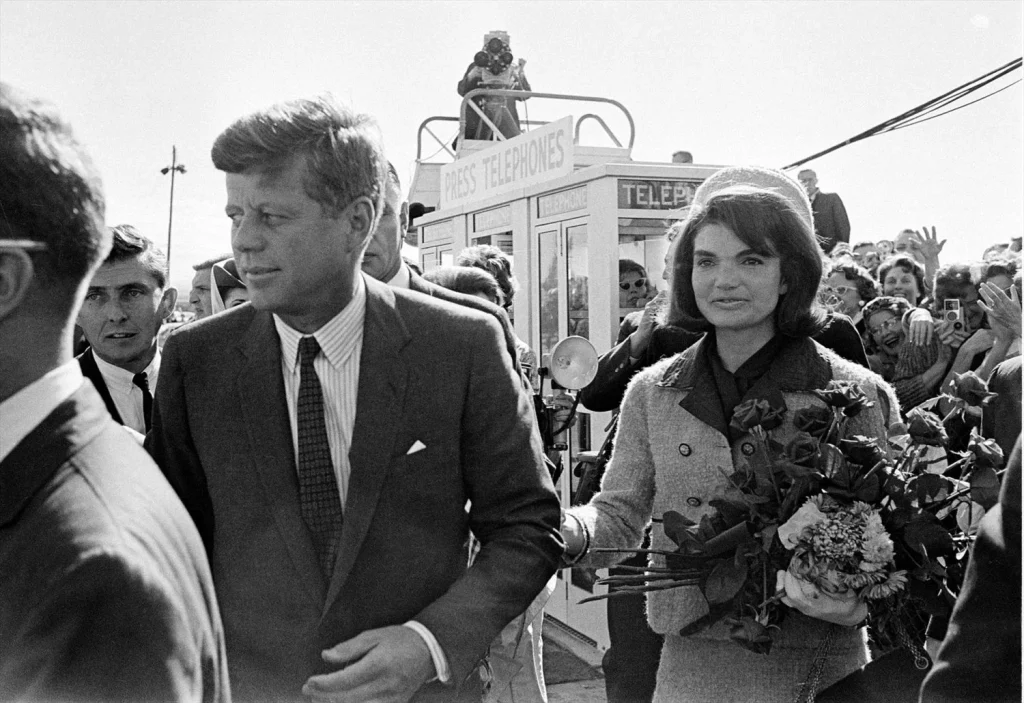 Los 5 intentos de magnicidio en Estados Unidos 3 Moncloa EuropaPress 4147877 john kennedy jackie onassis 1 Moncloa