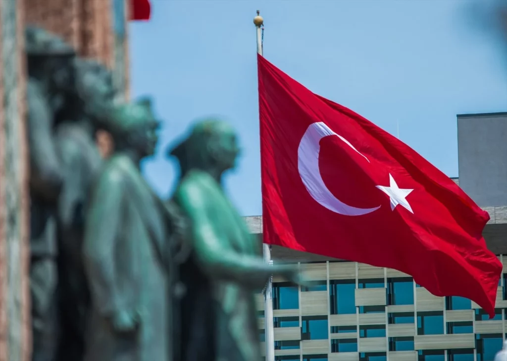 Estambul cierra el centro de la ciudad para evitar las concentraciones del Orgullo 2 Moncloa Estambul cerró el centro para evitar marchas.