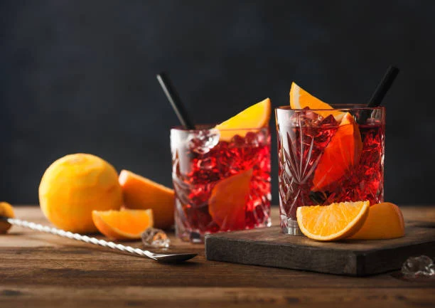 El cóctel Negroni italiano perfecto está aquí y esta receta viral te revela el secreto