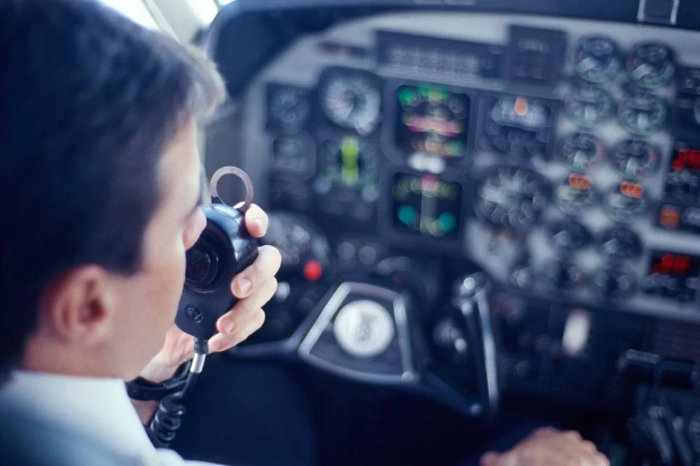 Las imágenes que muestran cómo un piloto maneja una turbulencia que te harán temblar