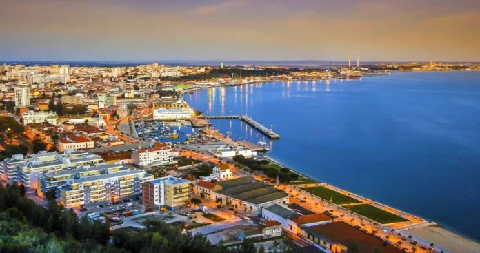 El tesoro oculto de Portugal: playas paradisíacas, precios bajos y la magia de ver delfines