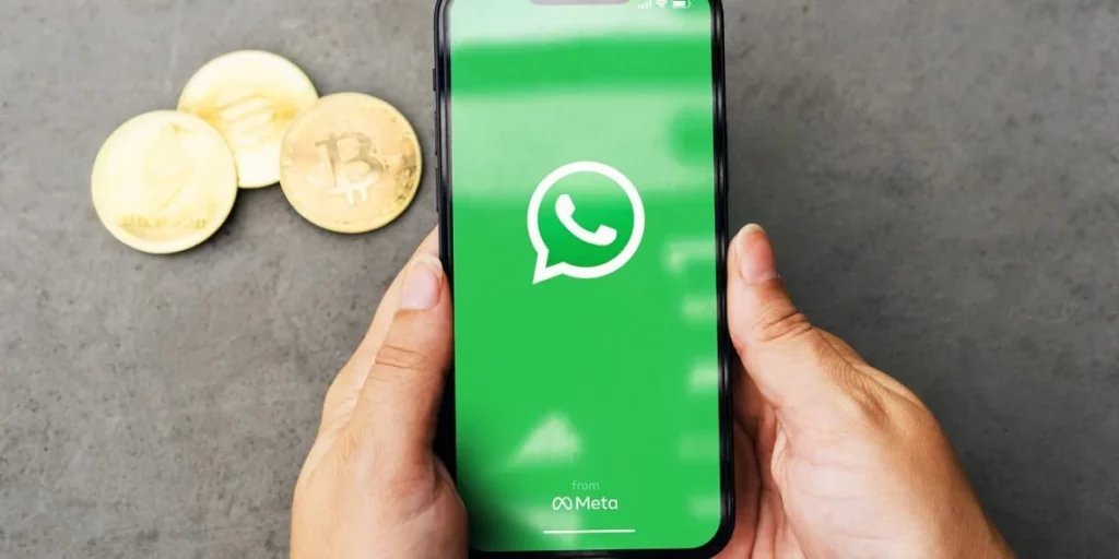 Cómo estafan con criptomonedas en WhatsApp