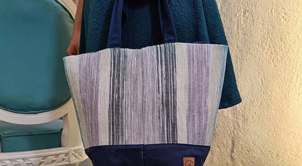Carteras de patatas fritas: la tendencia viral que está revolucionando la moda 1 Moncloa De las carteras de patatas, a cambiar el mundo